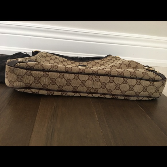 Authentic Gucci Handbag - Picture 8 of 9